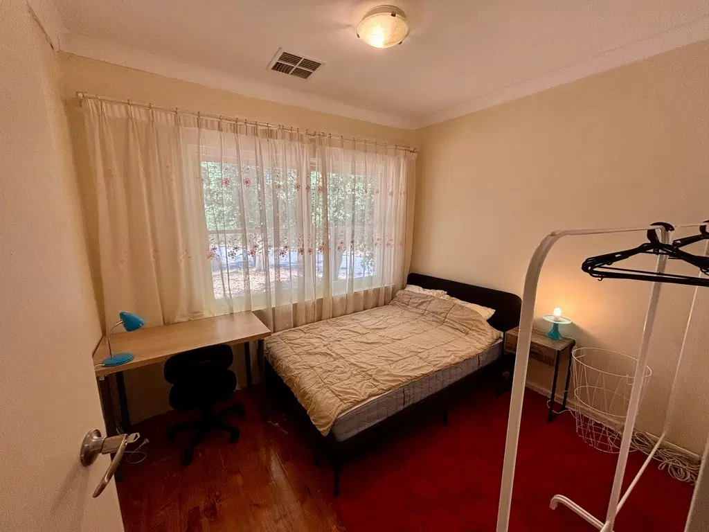 Room in a 5 Bedroom Apartment, 25 Willow Crescent, Campbelltown, City of Campbelltown Council, 5074 – Room 6