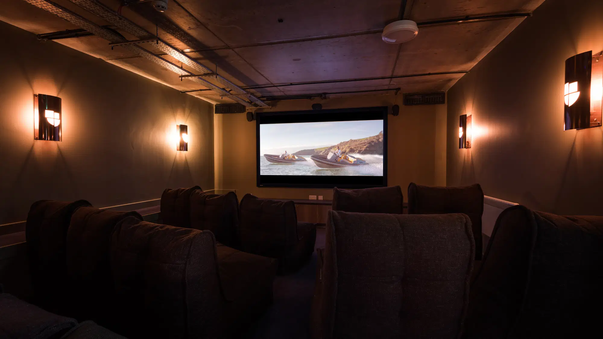 St Peter’s Hall, Bournemouth – Amenities
