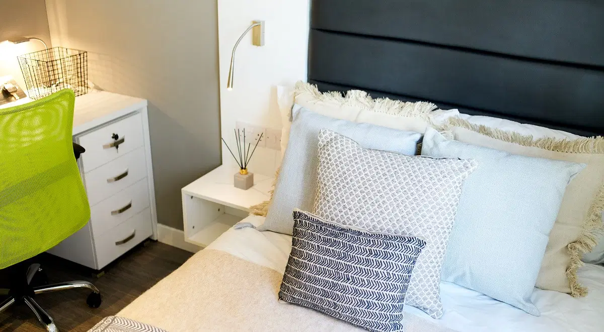 Miura, Nottingham – Premium Studio Plus