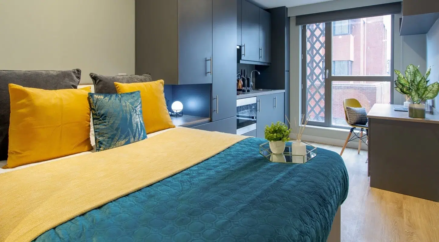 Symons House, Leeds – Club Studio