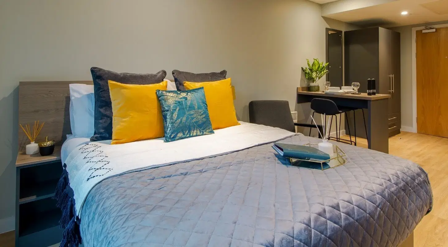 Symons House, Leeds – Deluxe Studio