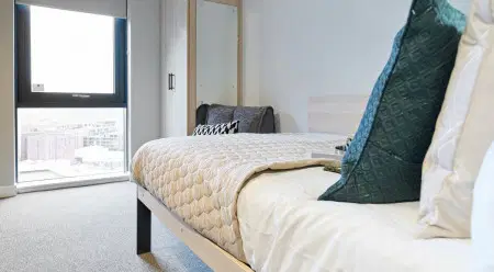 Straits Manor, Sheffield – Premium Studio Plus