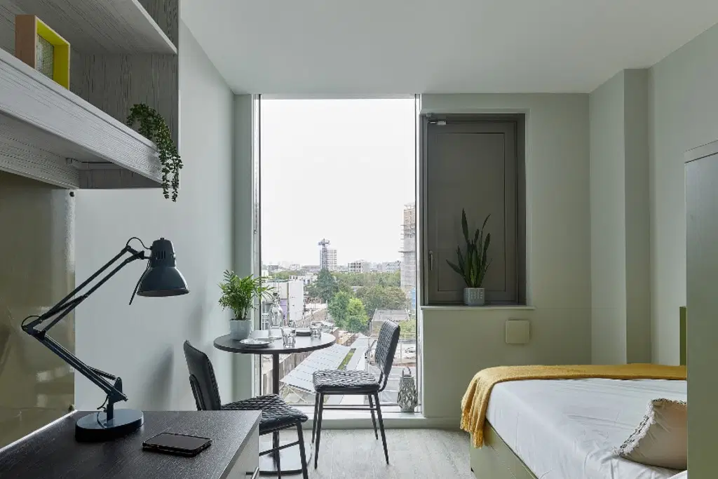 Flora Building, London – Classic Studio