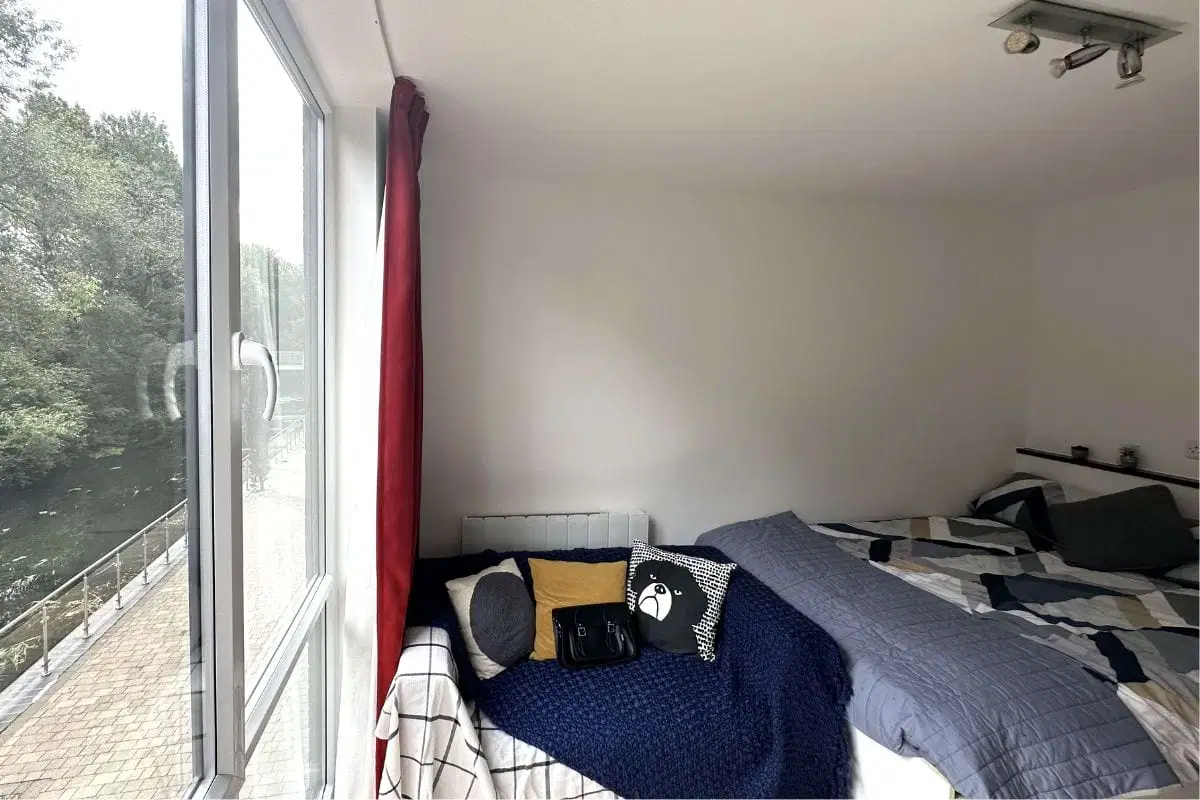Code, Leicester – Gold Compact River Studio