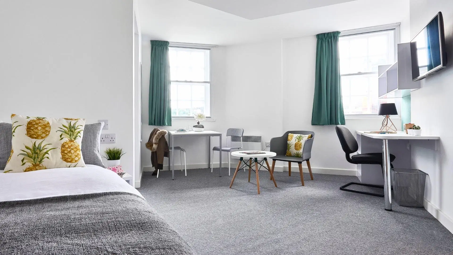 The Glassworks, Leicester – Deluxe Plus Studio