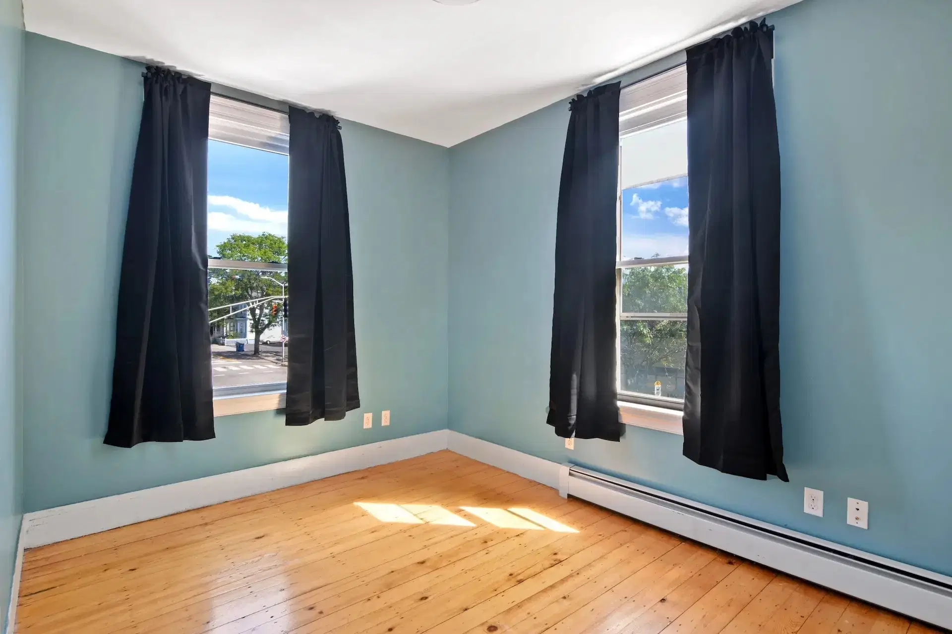June Homes 02139, Boston – #1323A: Central Square (Cambridge)