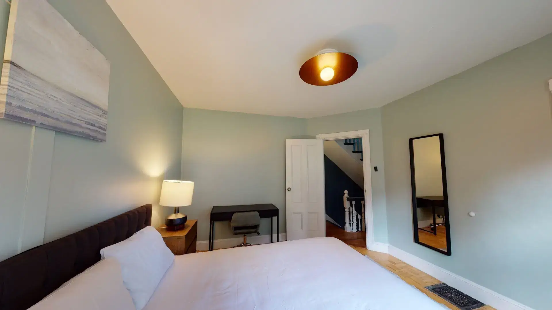 June Homes 02139, Boston – #443C: Harvard Square (Cambridge)