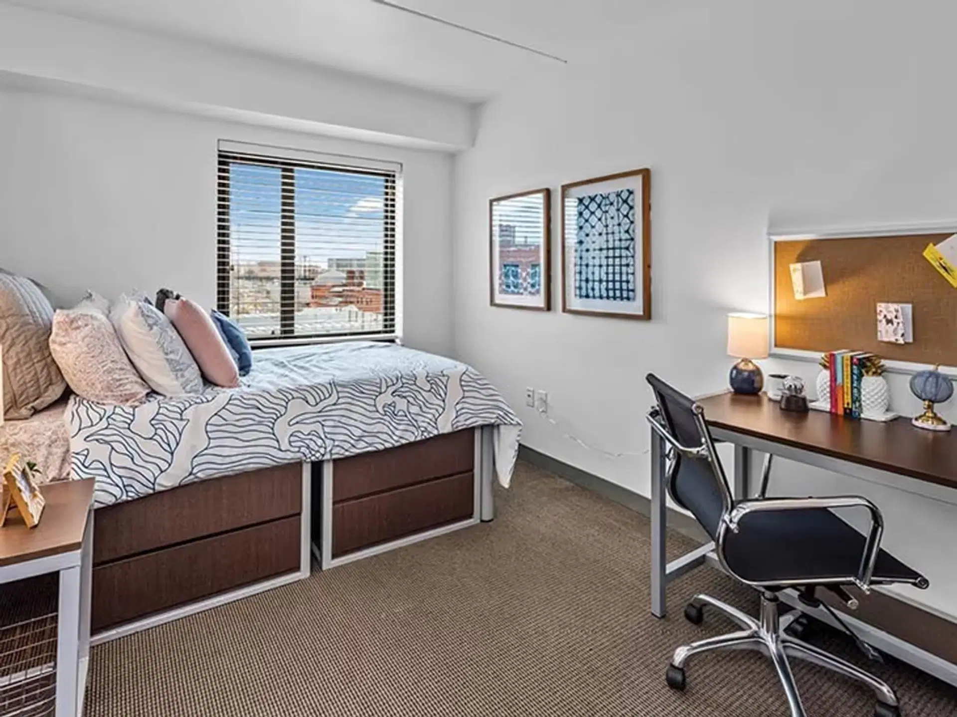 Chestnut Square, Philadelphia – Room in 2 Bed - 2 Bath Shared