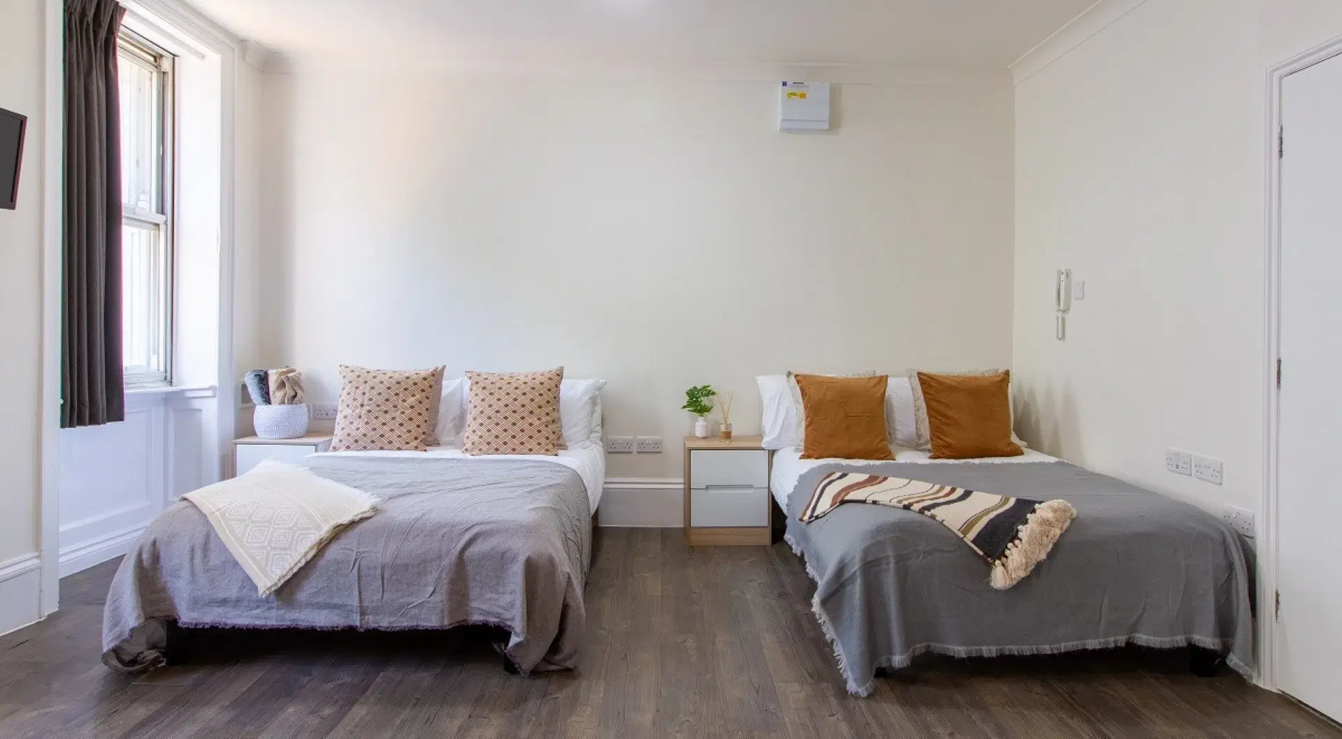 Janet Poole House, London – Platinum Twin Studio