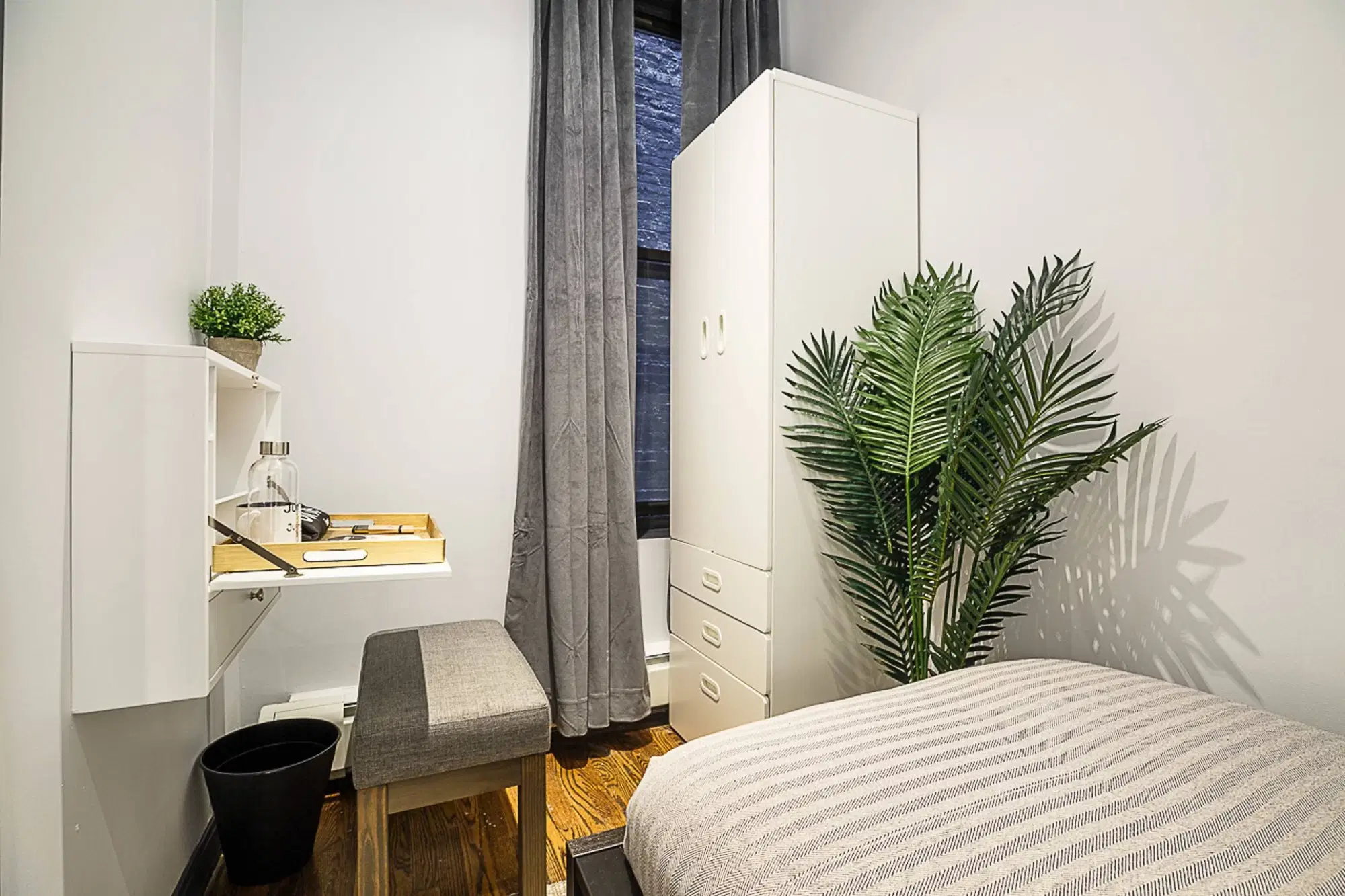 June Homes 10128, New York – #181C: Upper East Side