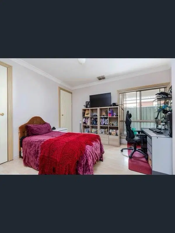 Room In A 8 Bedroom Apartment, 34 Innes Circuit, Mawson Lakes, City Of Salisbury, 5095 – Room 5