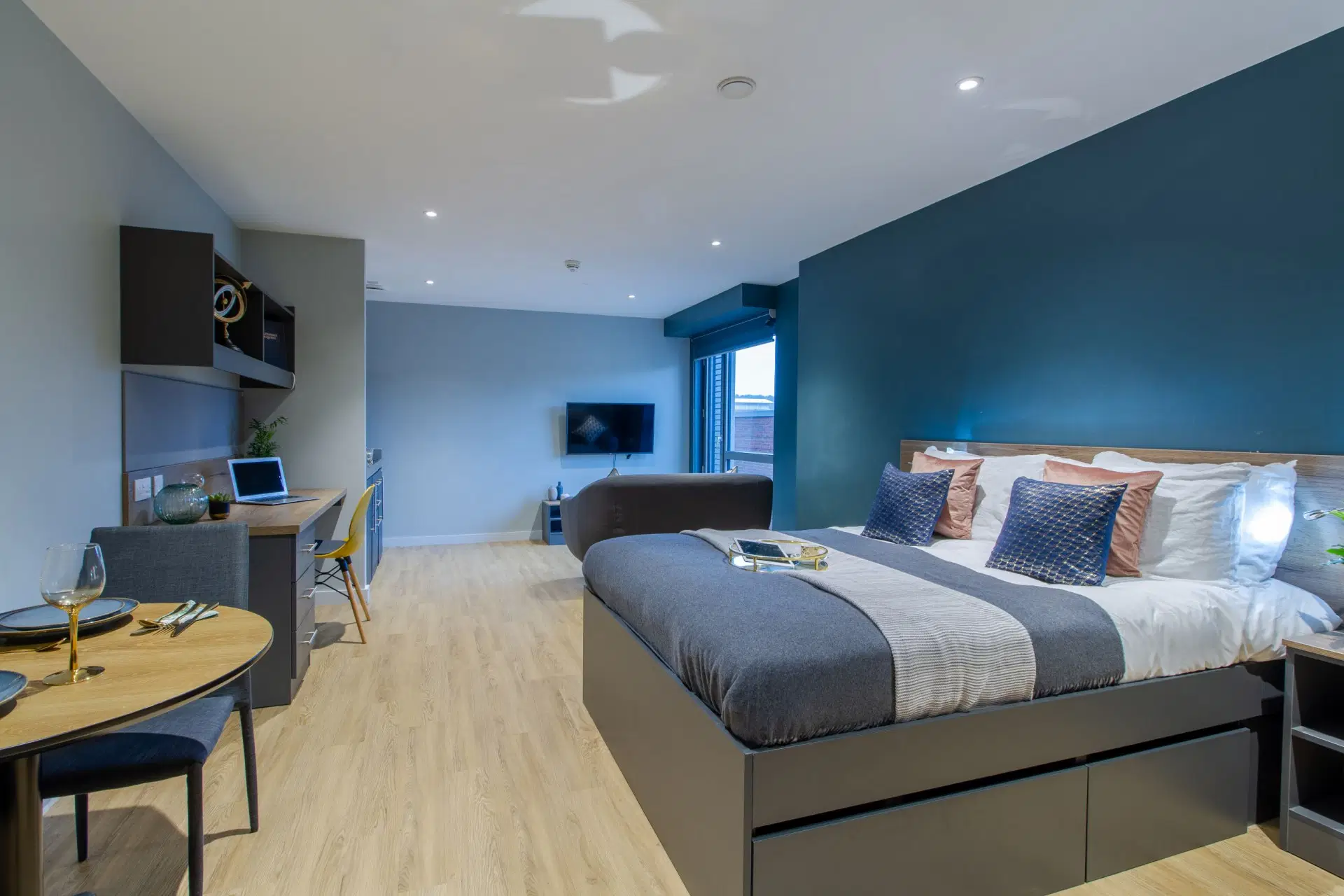 Crown House, Sheffield – Prestige Accessible Studio
