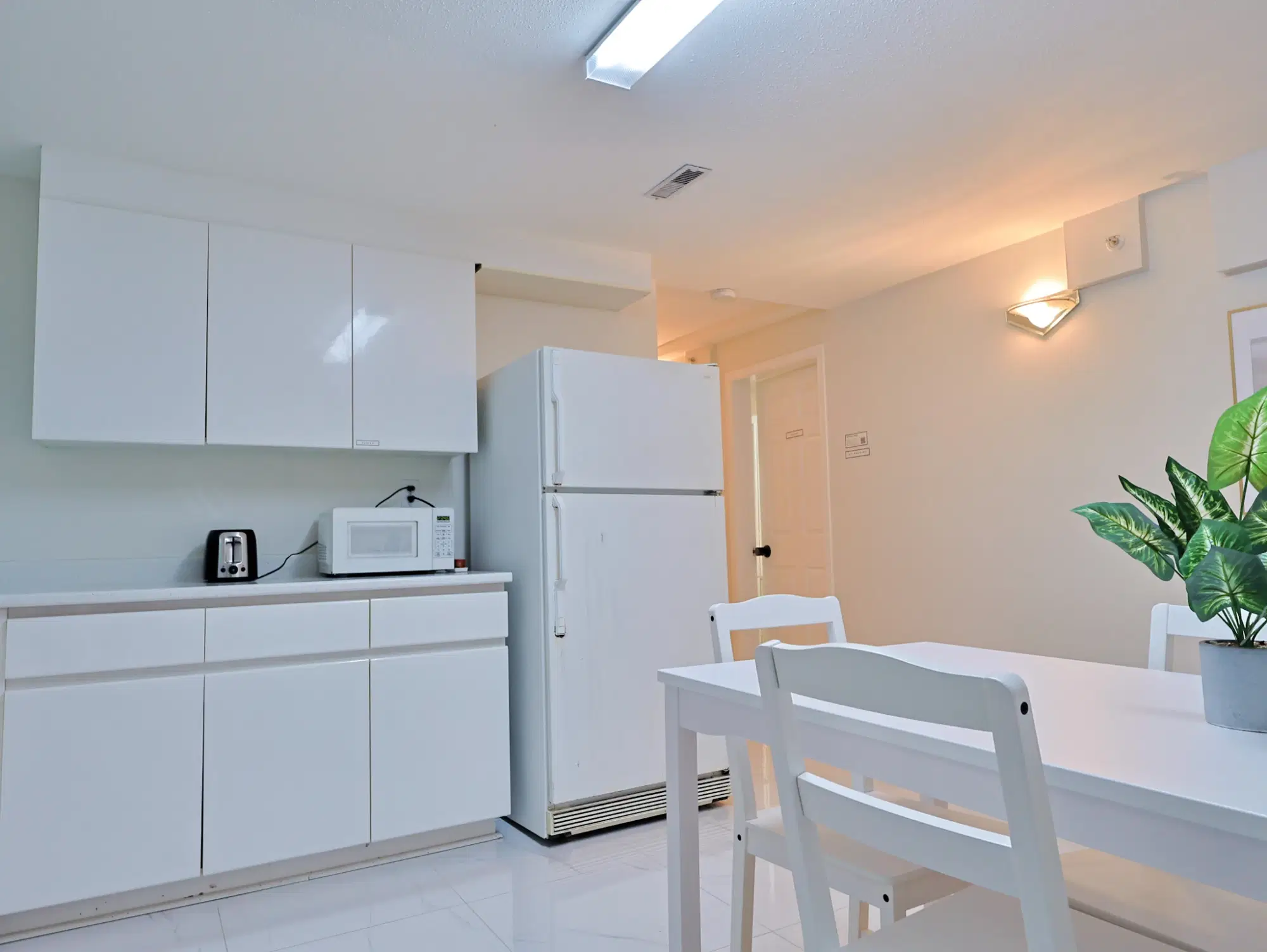 1066 E 55th Ave, Vancouver – Kitchen