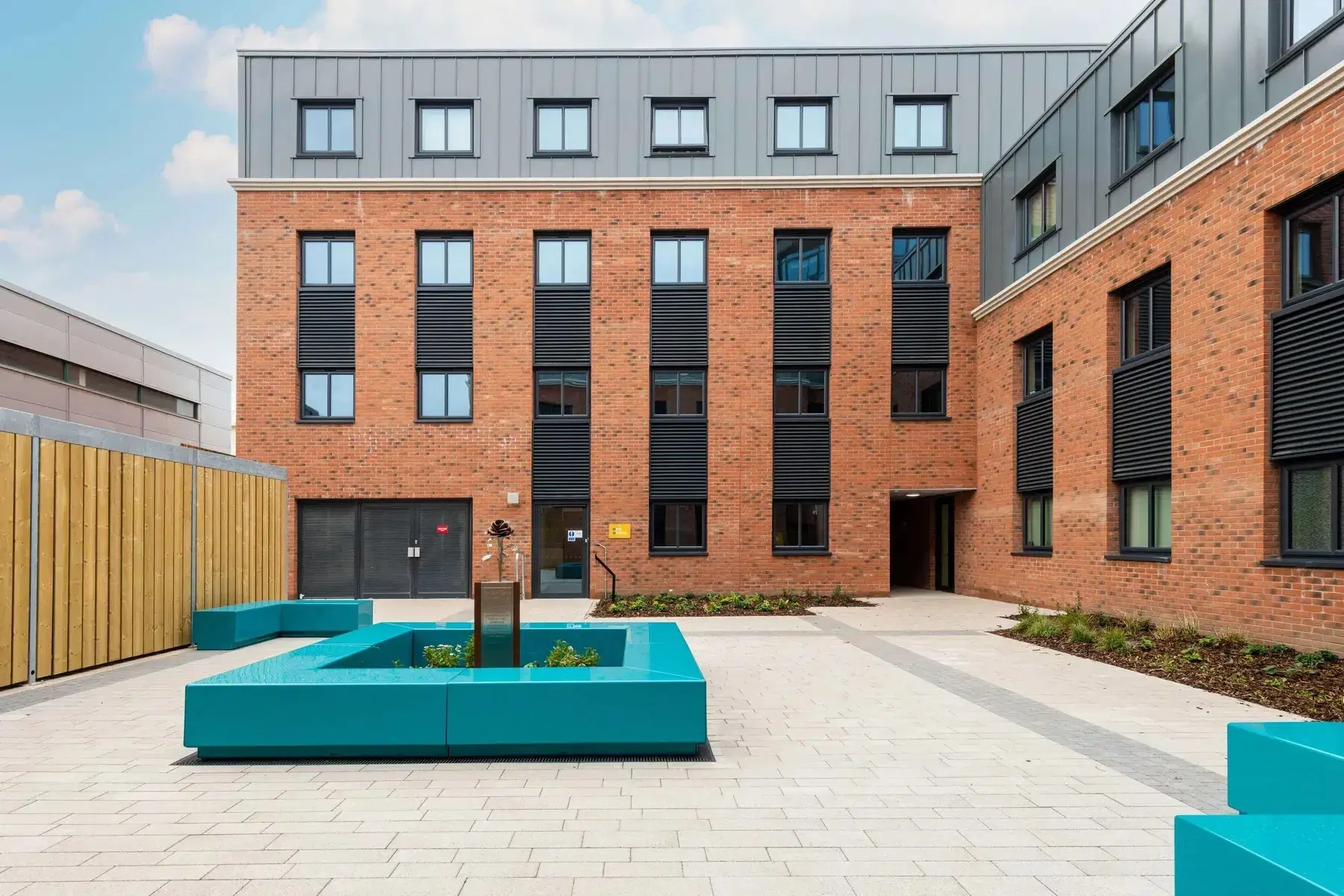 Red Queen, Coventry – Exterior
