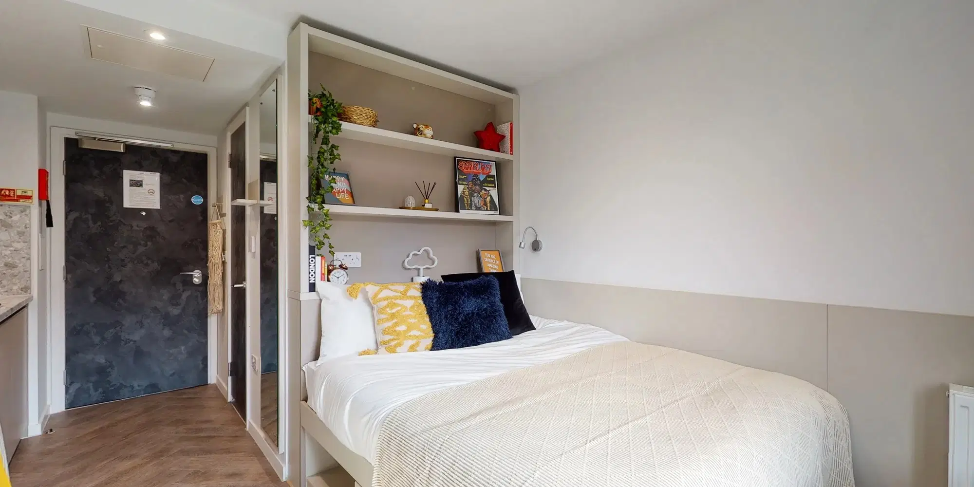 Chapter Westminster, London – Silver Studio Penthouse