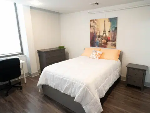 Century Towers, Kansas – Bedroom