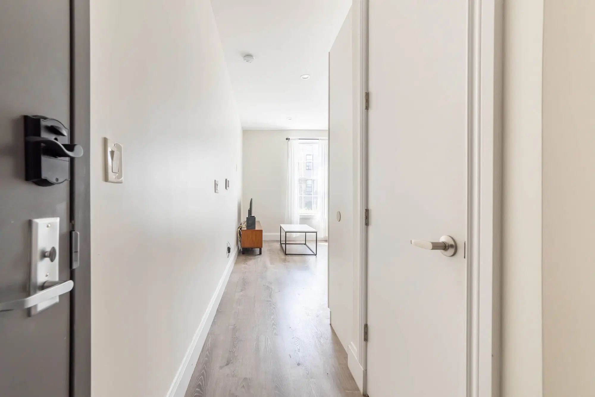 June Homes 11222, New York – Common Area