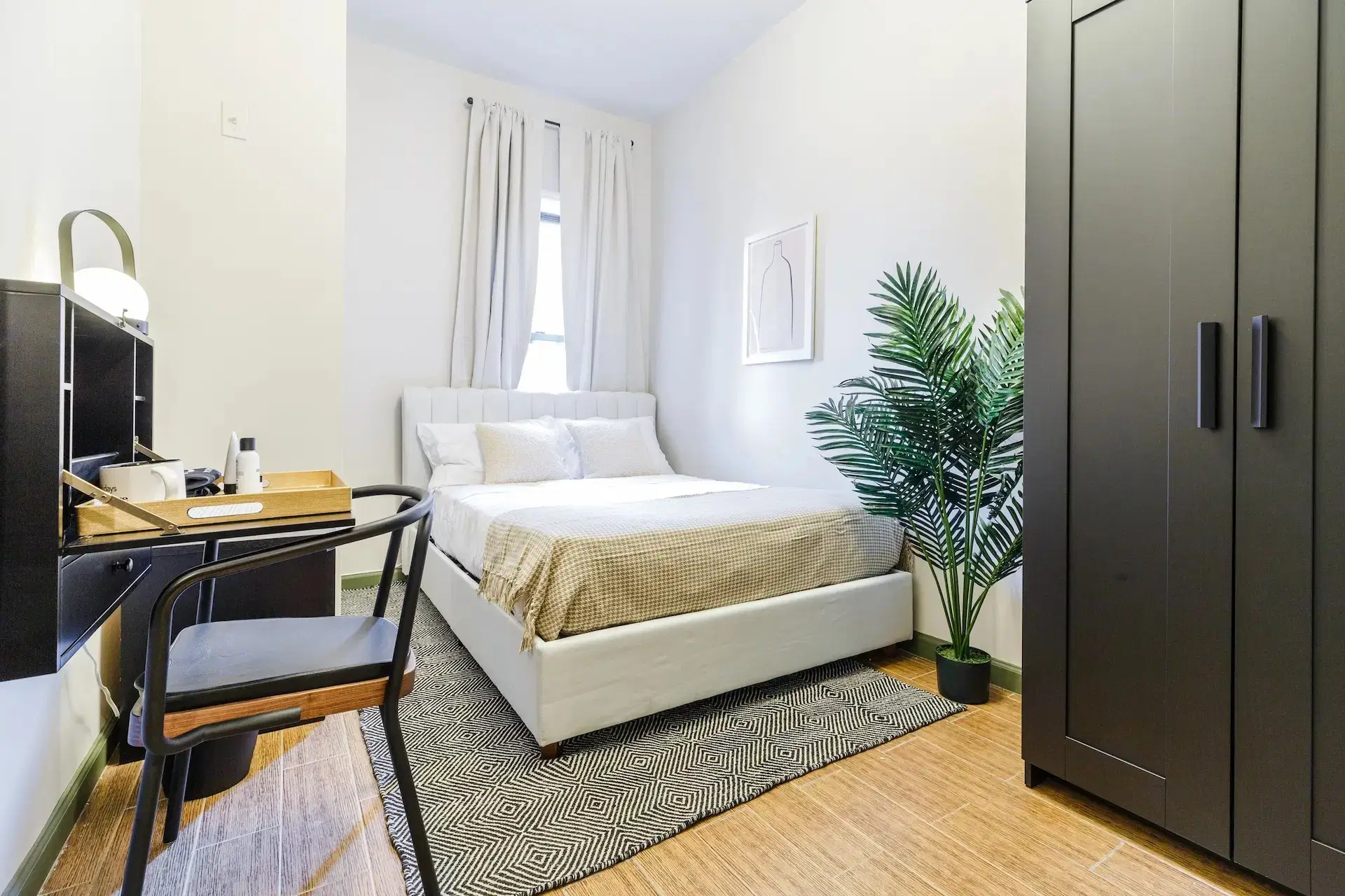 June Homes 10002, New York – #264C: Chinatown