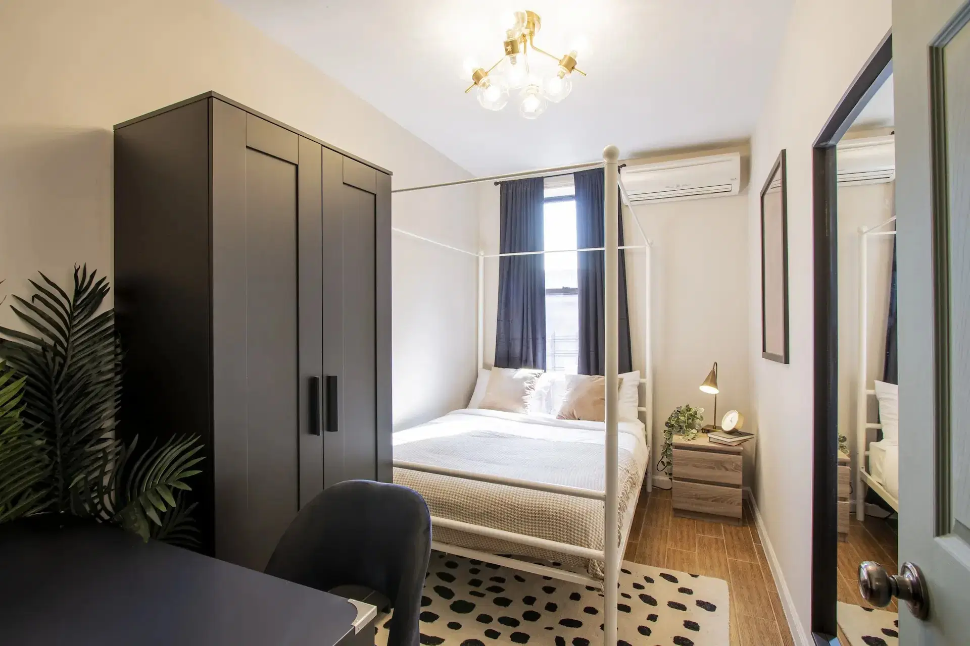 June Homes 10002, New York – #262A: Chinatown