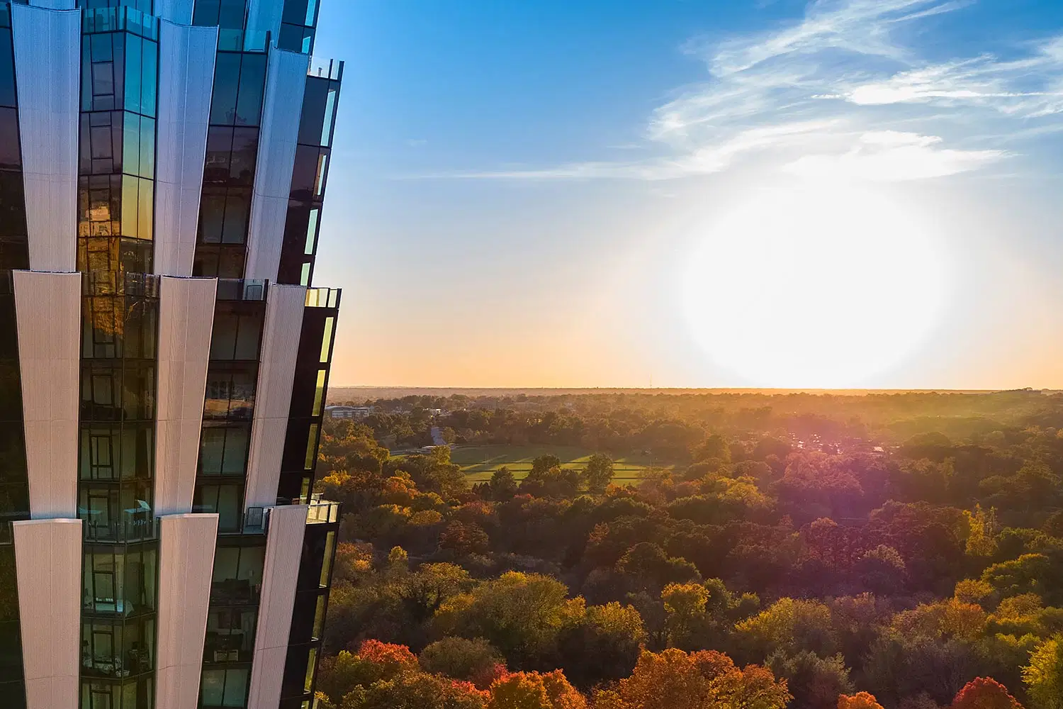 One Hundred Above The Park, St. Louis – Exterior