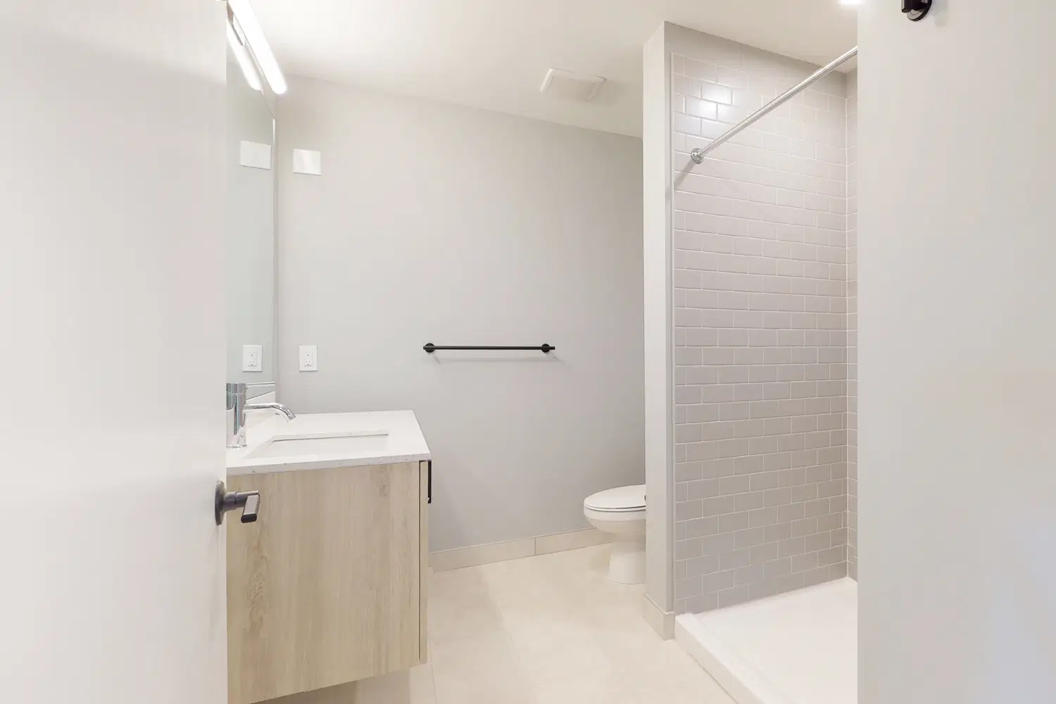 Cavalier At The Crosswalks, Kansas City – 1 Bed 1 Bath