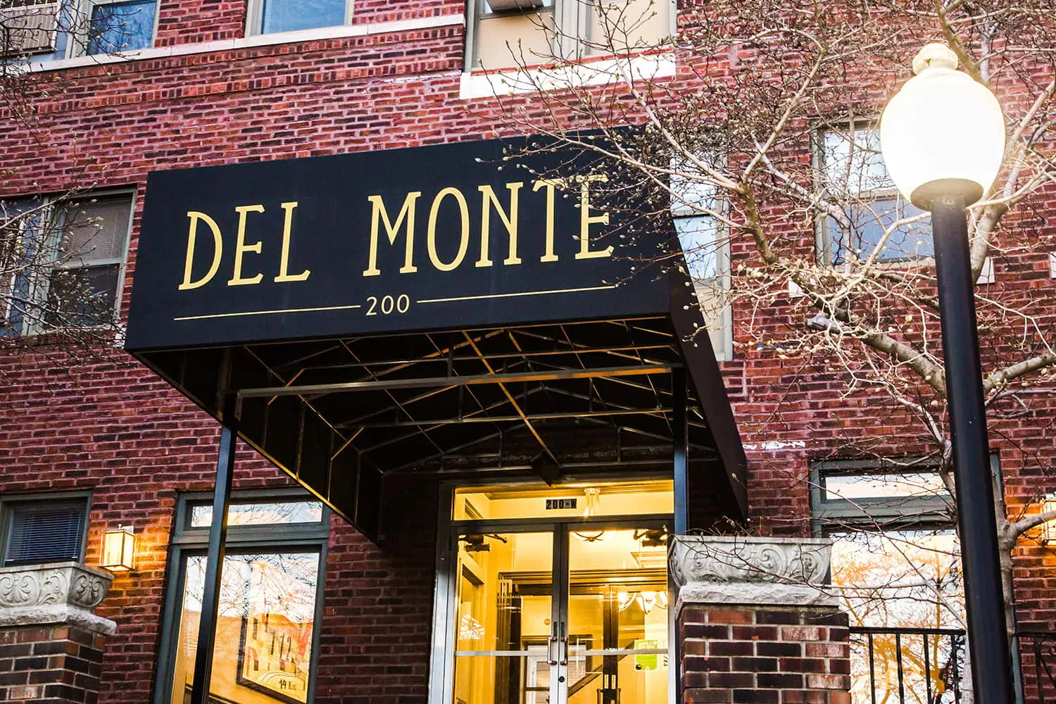 Del Monte, Kansas City – Exterior