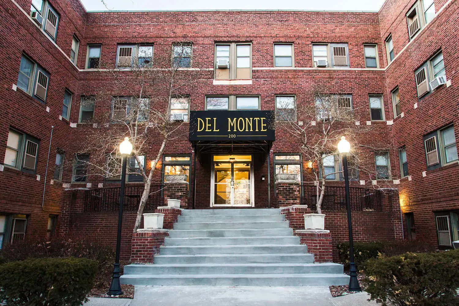 Del Monte, Kansas City – Exterior