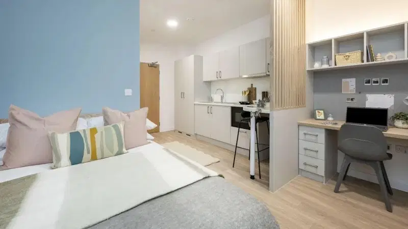 St Gabriels Court, Manchester – Classic Plus Studio