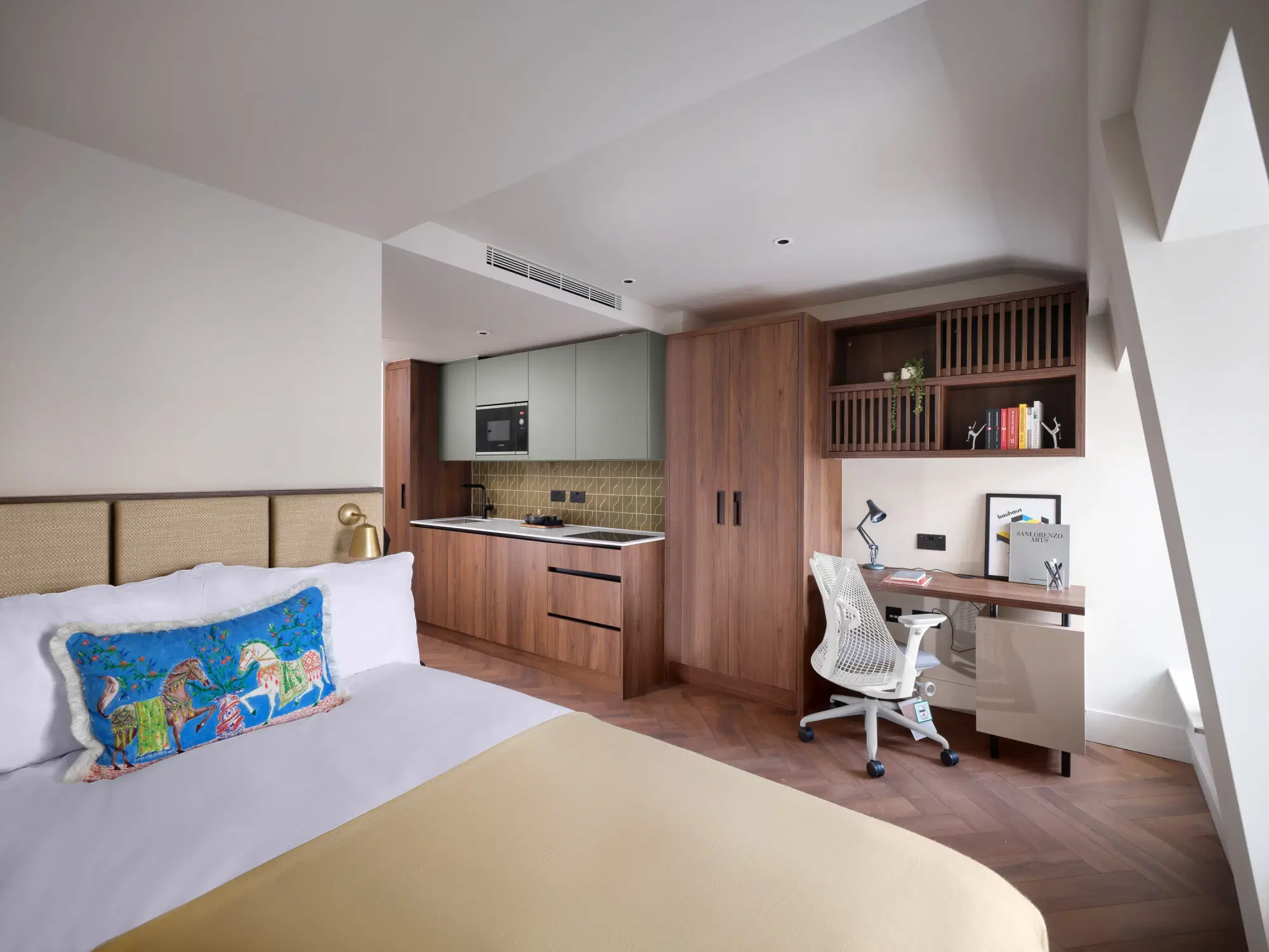 Fifty One London, London – Classic Studio