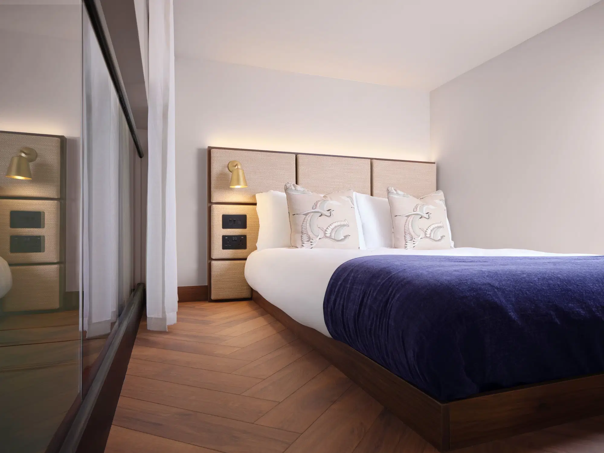 Fifty One London, London – Deluxe Mezzanine