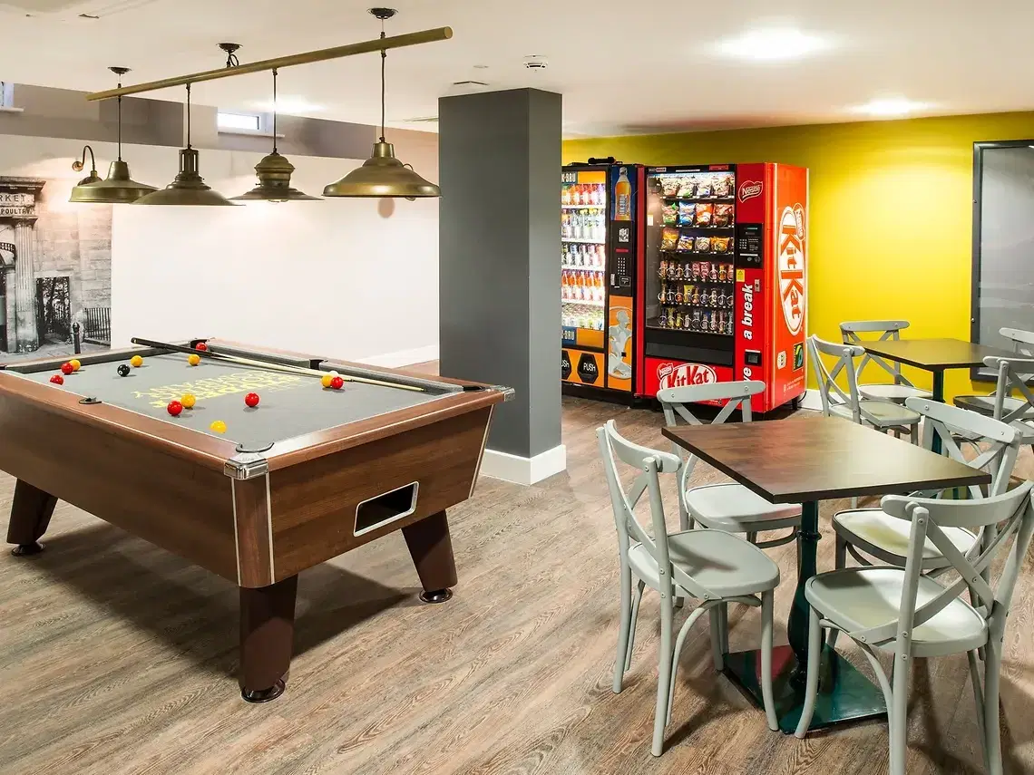 Yugo Brae House, Edinburgh – Amenities