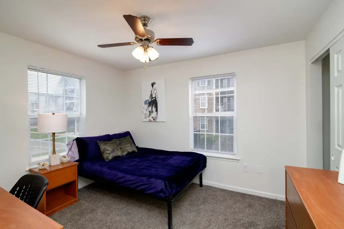 Astoria, Denton – Bedroom
