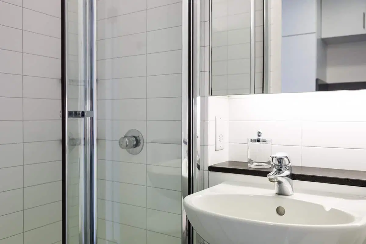 GoBritanya Kings Cross Residence, London – Bathroom