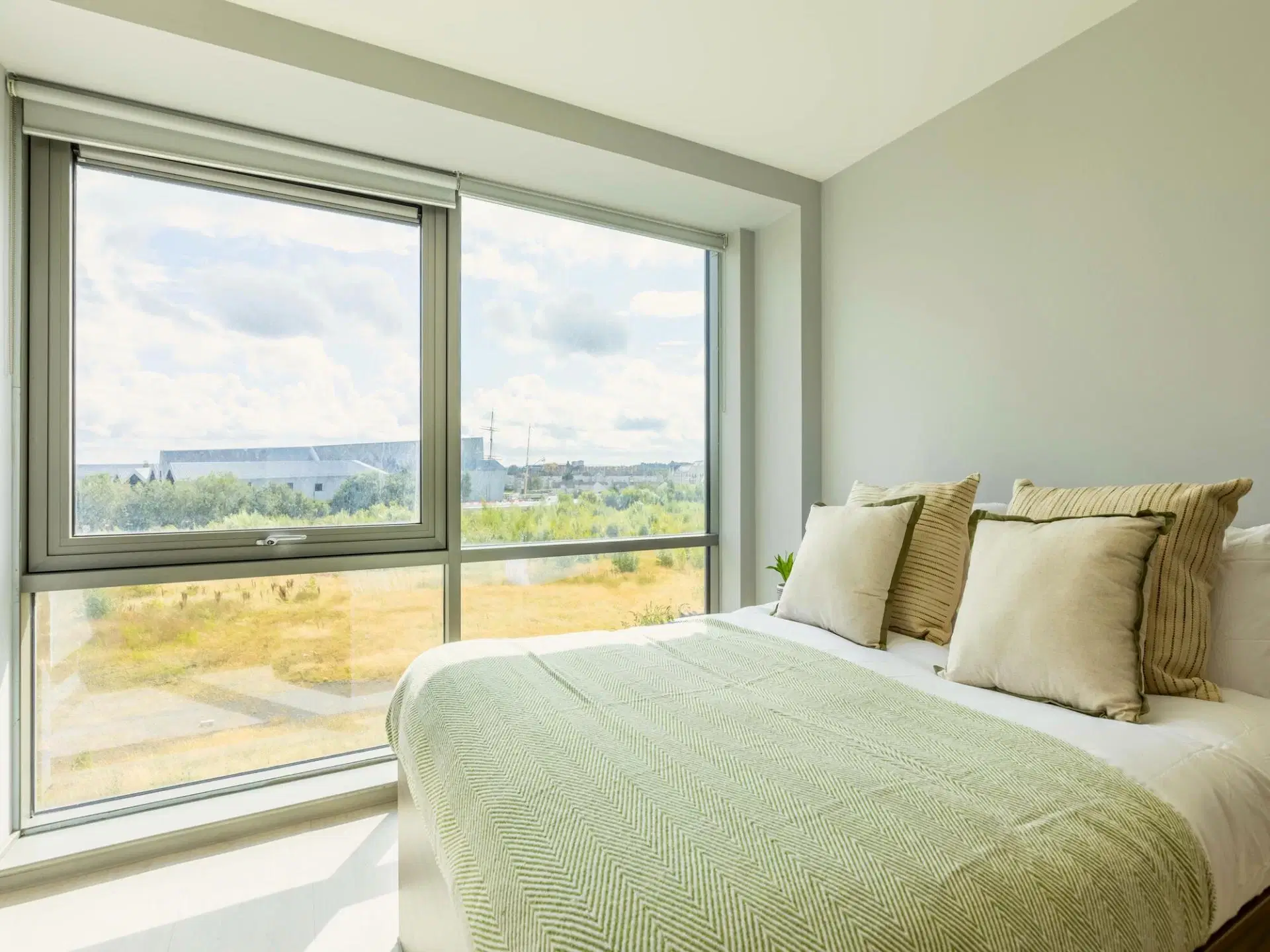 Scotway House, Glasgow – Deluxe Studio