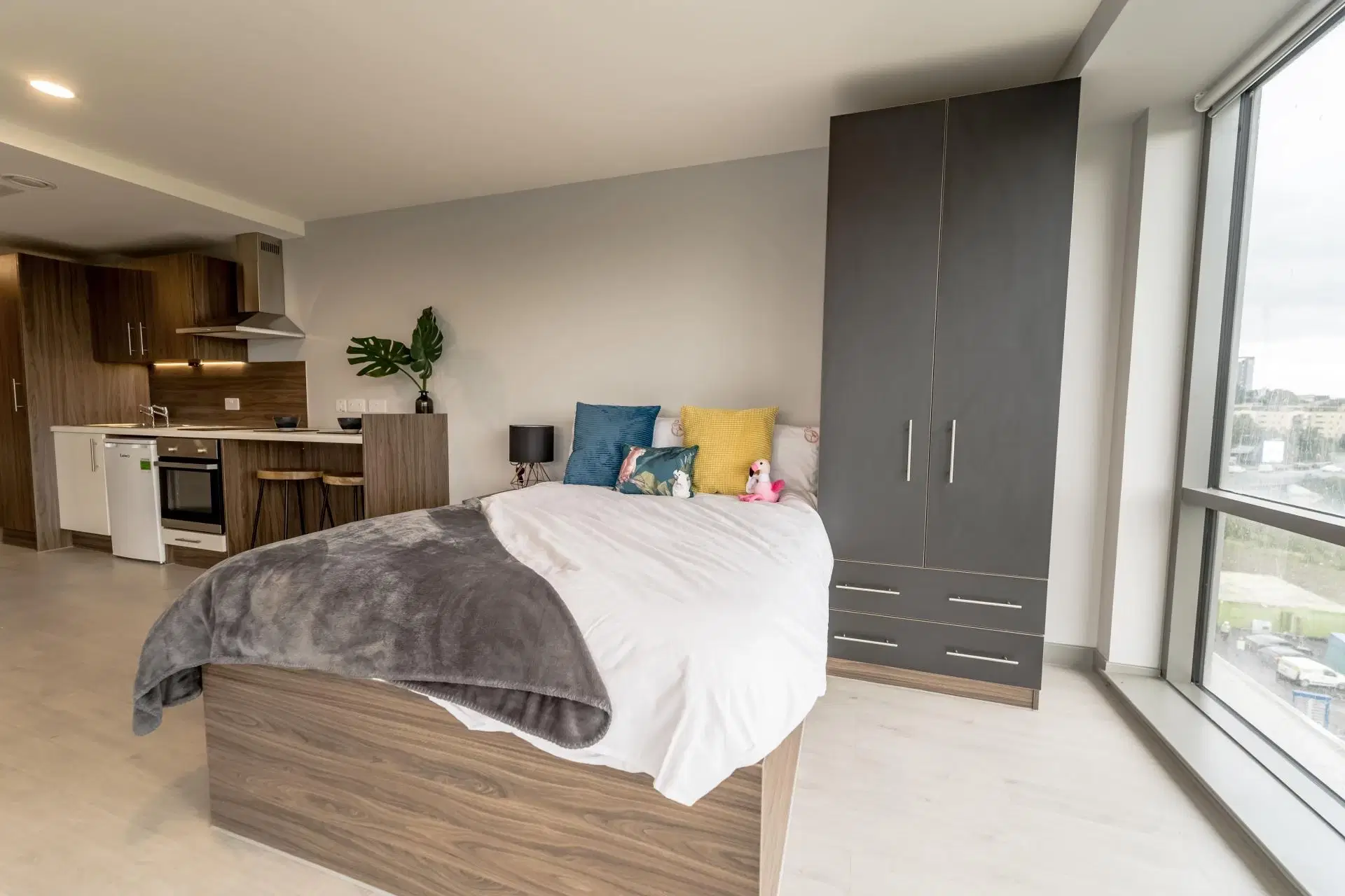Scotway House, Glasgow – Deluxe Tower Studio