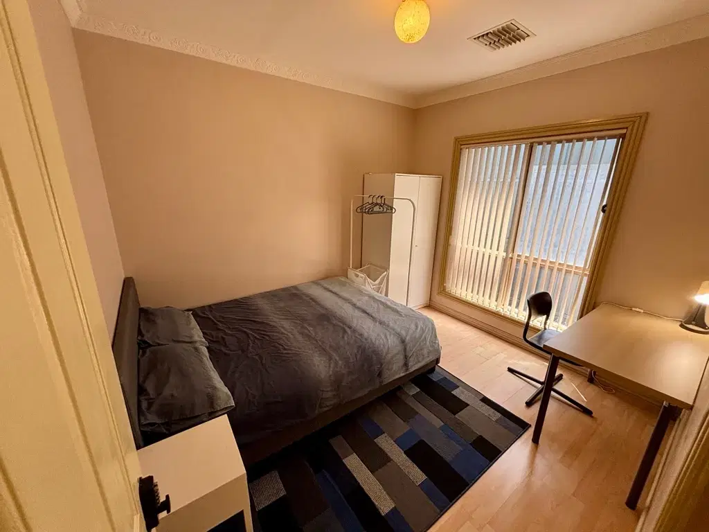 Room In A 8 Bedroom Apartment, 34 Innes Circuit, Mawson Lakes, City Of Salisbury, 5095 – Room 7