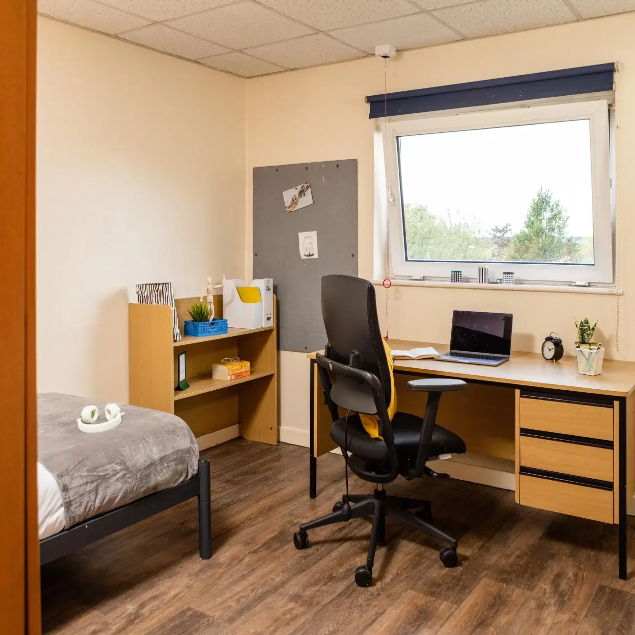 John Lester and Eddie Colman Courts, Salford – Bronze Accessible room