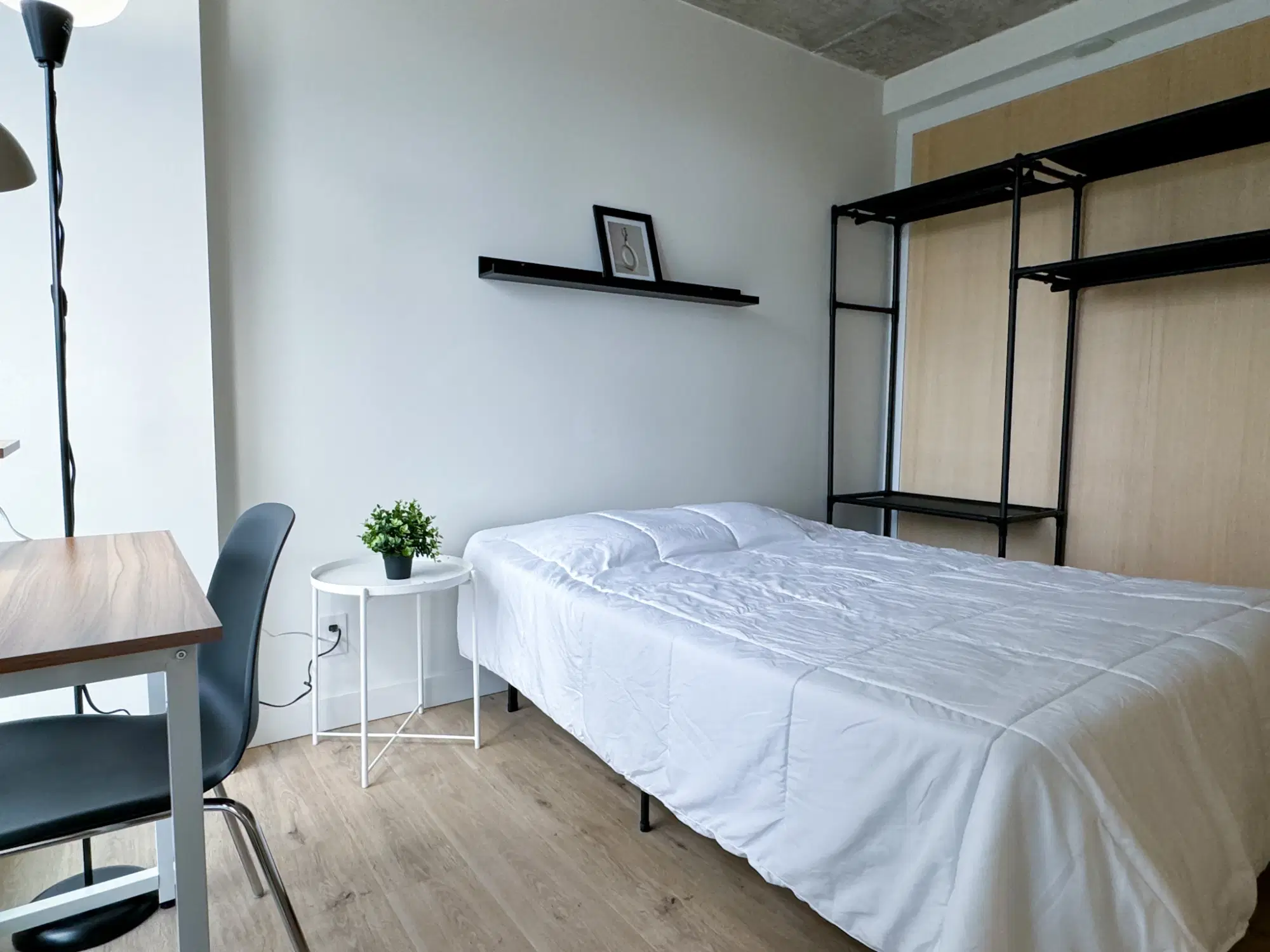 1477 Continental St, Vancouver – Loreto Flex Room (4 Bed 2 Bath)