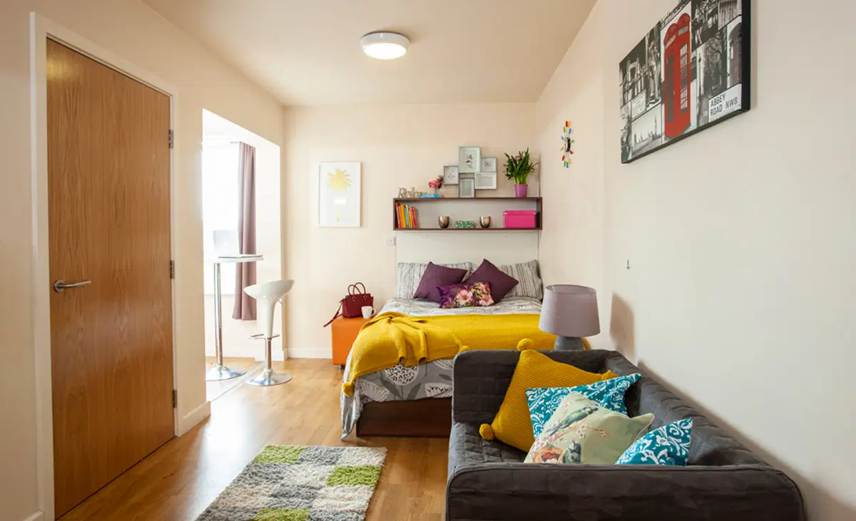The Pavilion, Birmingham – 1-Bed Apartment. Ground,1st & 2nd floors