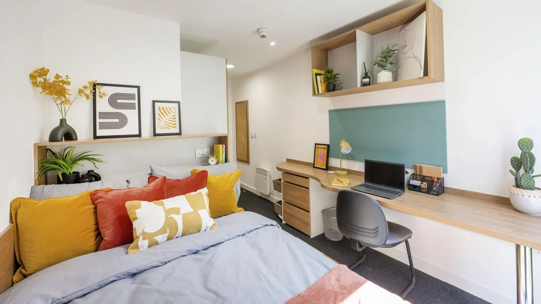 The Elements, Sheffield – Silver Ensuite