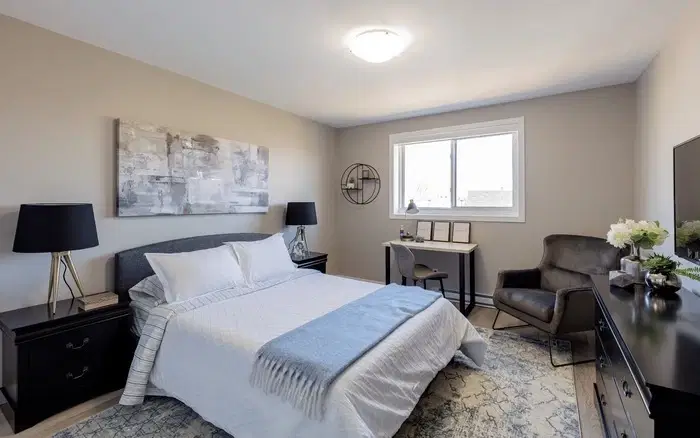 Woodroffe Place, Ottawa