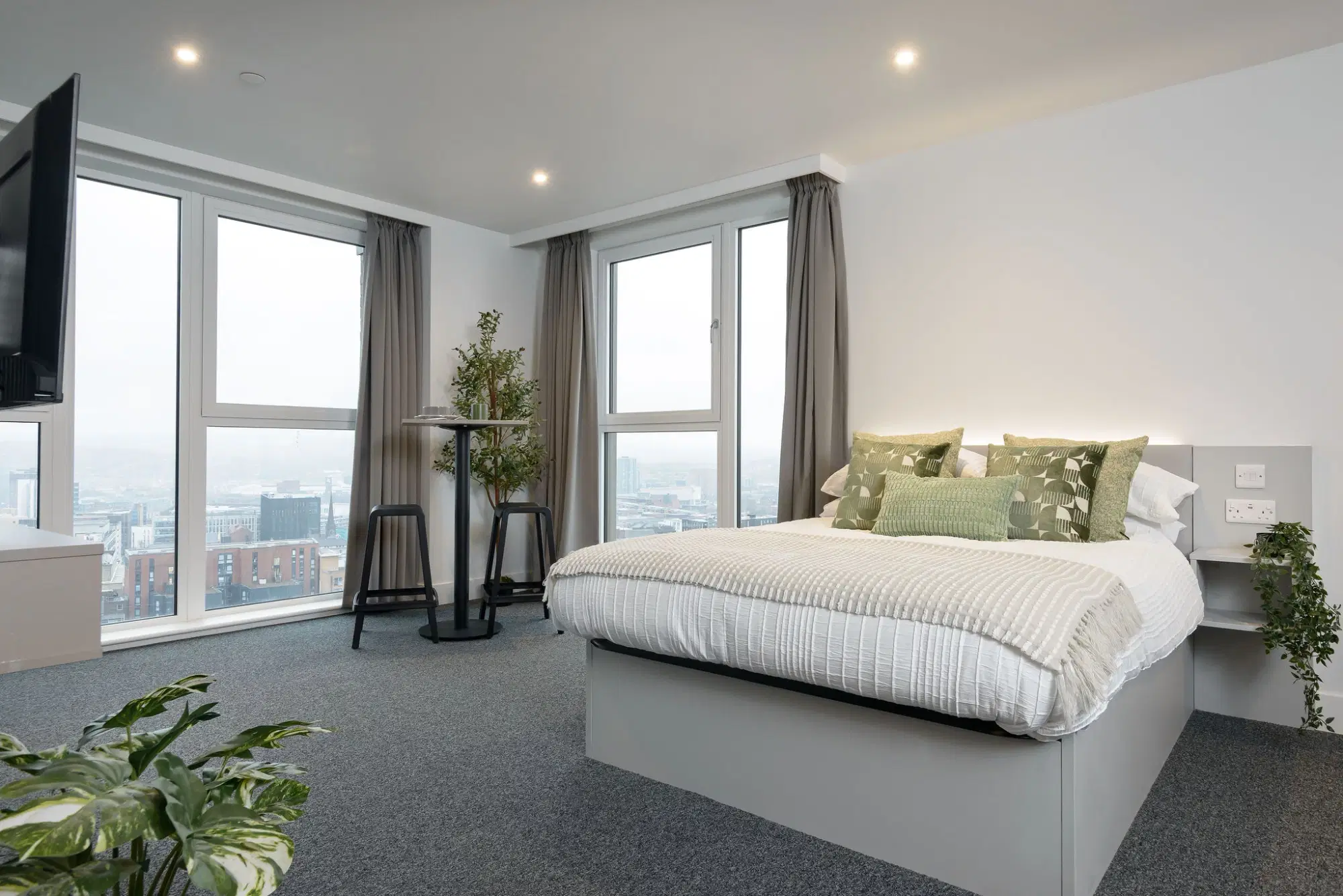 True Sheffield, Sheffield – True Sky Superior Studio