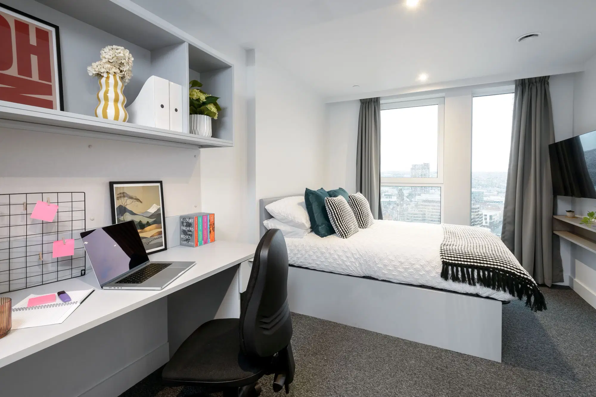 True Sheffield, Sheffield – True Sky Deluxe Studio