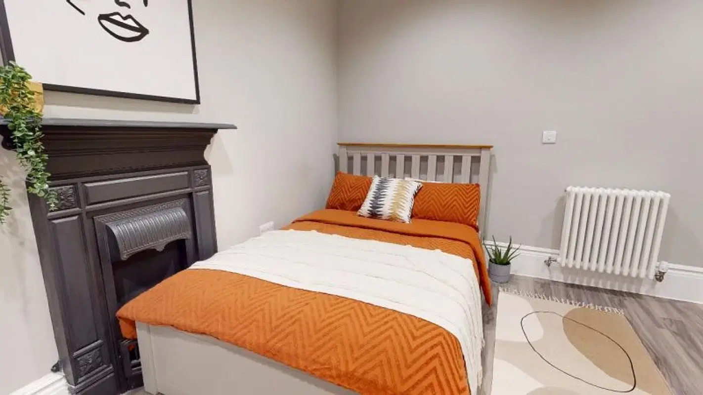 iQ Elliott House, Edinburgh – Bronze En Suite