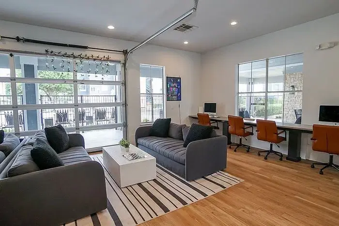 The Leonard, Denton – Common Area