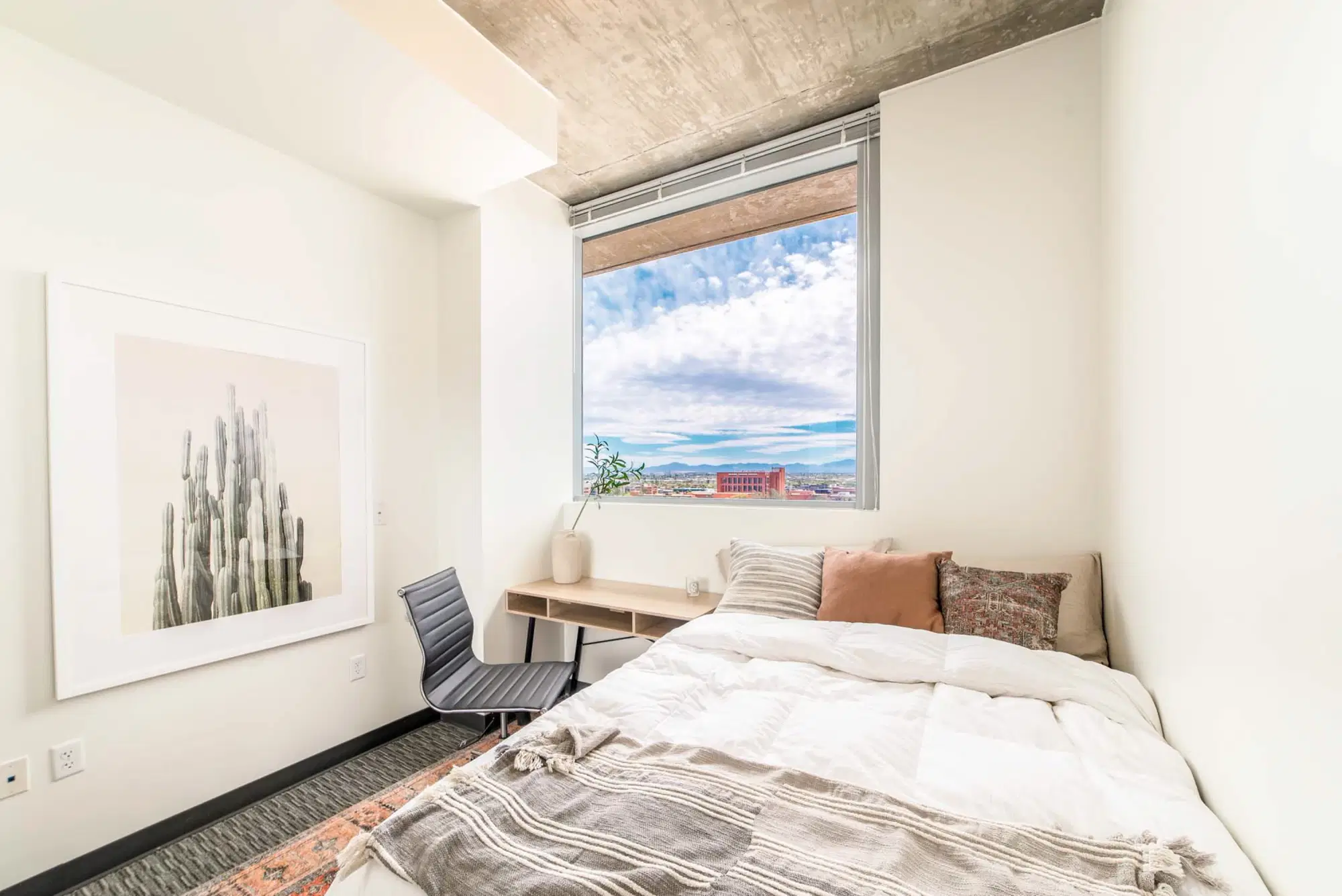 The Pacific, Tucson – Bedroom