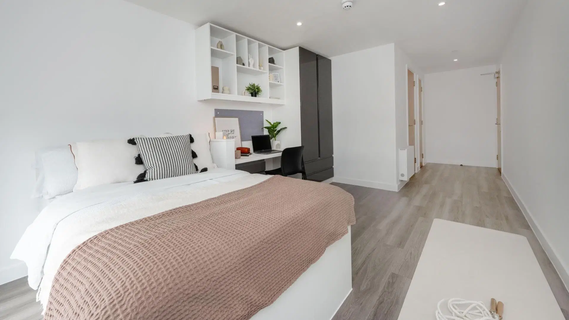 Rhodaus Court, Canterbury – Luxe Ensuite