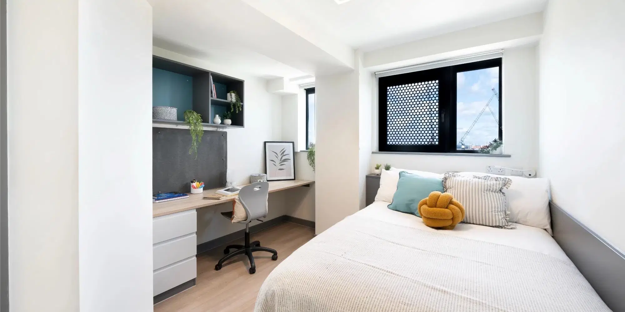 Canvas Capital House, Southampton – Gold Ensuite Lower Level