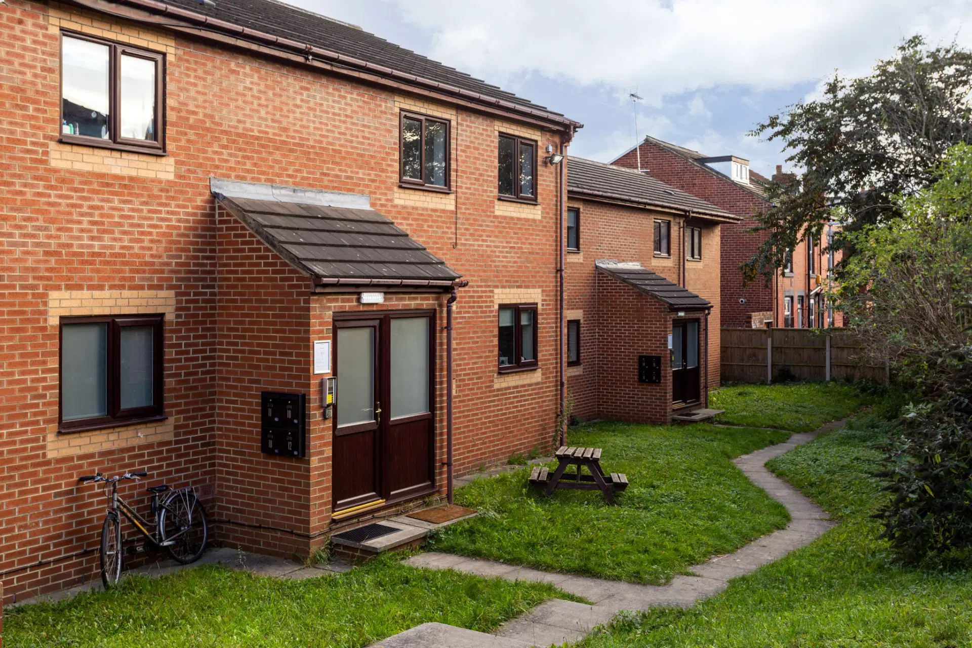 Thornville Court, Leeds – Exterior
