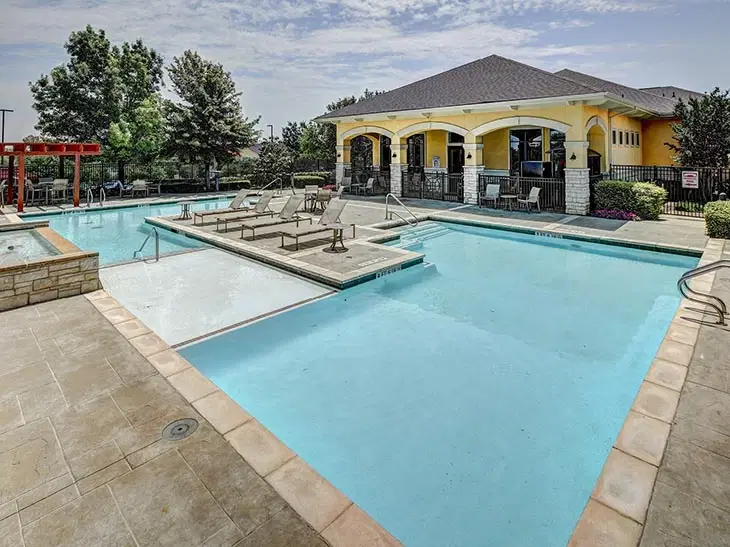 City Parc At Fry Street, Denton – Amenities